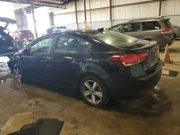 3KPFL4A70JE274764 2018 KIA FORTE - Image 2