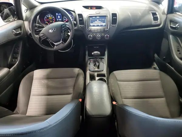 3KPFL4A70JE274764 2018 KIA FORTE - Image 8