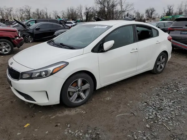 3KPFL4A70JE277650 2018 KIA FORTE - Image 1