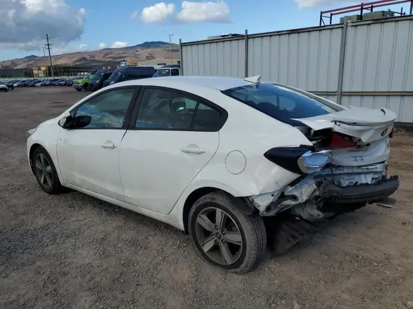 3KPFL4A70JE279043 2018 KIA FORTE - Image 2