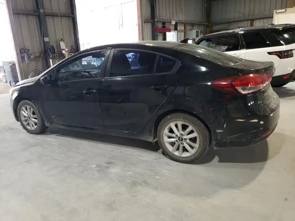 3KPFL4A71HE009054 2017 KIA FORTE - Image 2