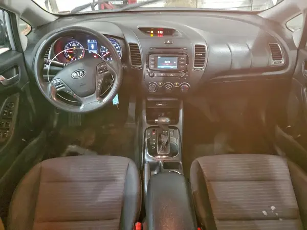 3KPFL4A71HE009166 2017 KIA FORTE - Image 8