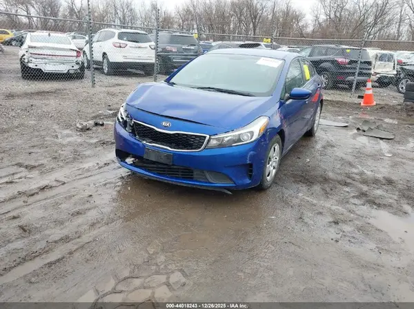 3KPFL4A71HE012407 2017 KIA FORTE - Image 2