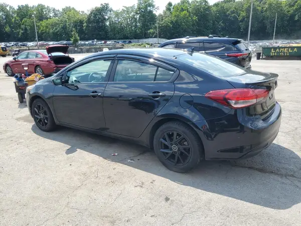 3KPFL4A71HE014304 2017 KIA FORTE - Image 2