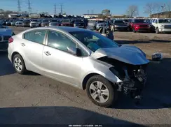 3KPFL4A71HE015761 2017 KIA FORTE
