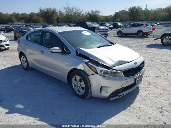 3KPFL4A71HE016747 2017 KIA FORTE - Image 1