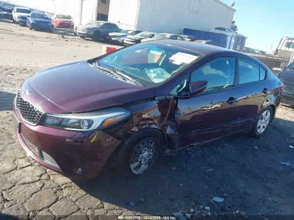 3KPFL4A71HE017509 2017 KIA FORTE - Image 2