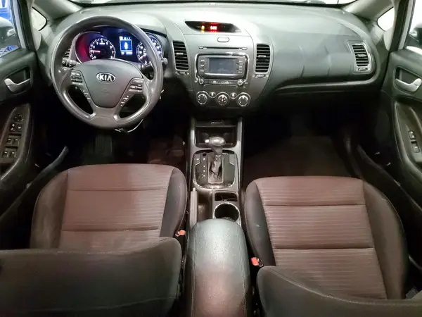 3KPFL4A71HE017543 2017 KIA FORTE - Image 8
