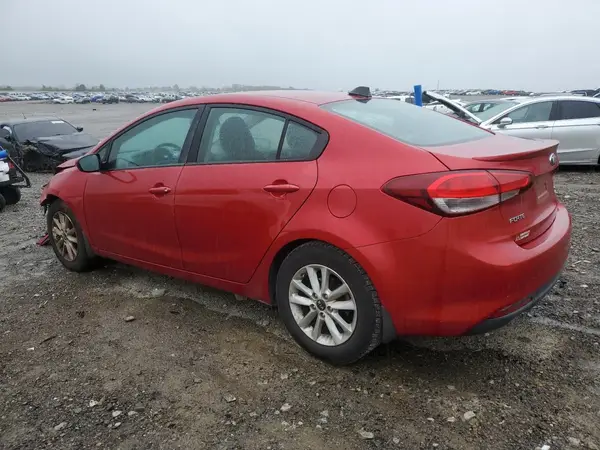 3KPFL4A71HE019647 2017 KIA FORTE - Image 2