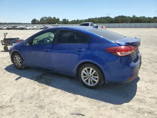 3KPFL4A71HE028896 2017 KIA FORTE - Image 2