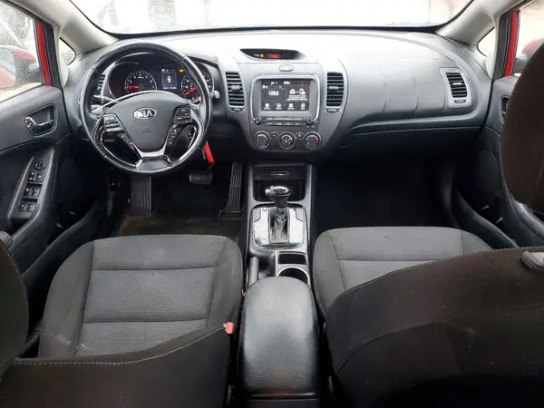 3KPFL4A71HE029322 2017 KIA FORTE - Image 8