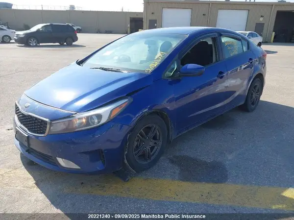 3KPFL4A71HE033290 2017 KIA FORTE - Image 2