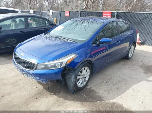 3KPFL4A71HE045777 2017 KIA FORTE - Image 2