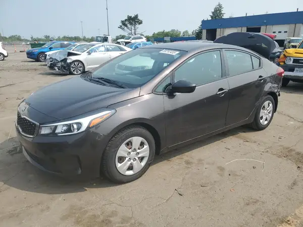 3KPFL4A71HE051692 2017 KIA FORTE - Image 1