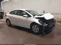 3KPFL4A71HE053944 2017 KIA FORTE