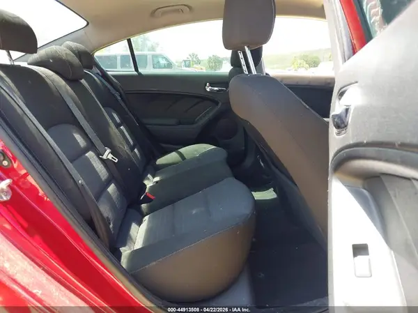 3KPFL4A71HE062014 2017 KIA FORTE - Image 8