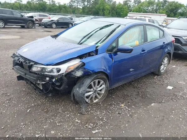 3KPFL4A71HE066113 2017 KIA FORTE - Image 2