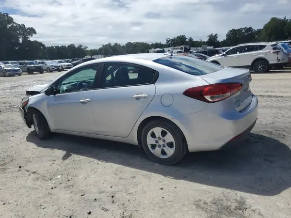 3KPFL4A71HE067178 2017 KIA FORTE - Image 2