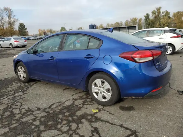 3KPFL4A71HE069657 2017 KIA FORTE - Image 2