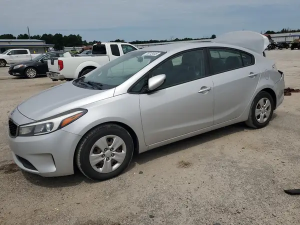 3KPFL4A71HE075099 2017 KIA FORTE - Image 1