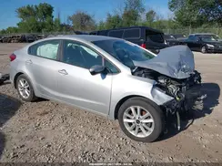 3KPFL4A71HE075653 2017 KIA FORTE