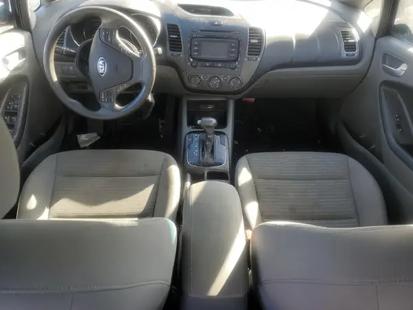 3KPFL4A71HE088385 2017 KIA FORTE - Image 8