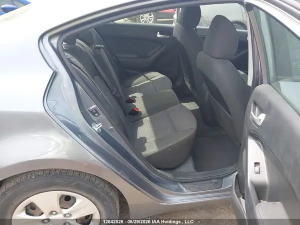 3KPFL4A71HE092291 2017 KIA FORTE - Image 8