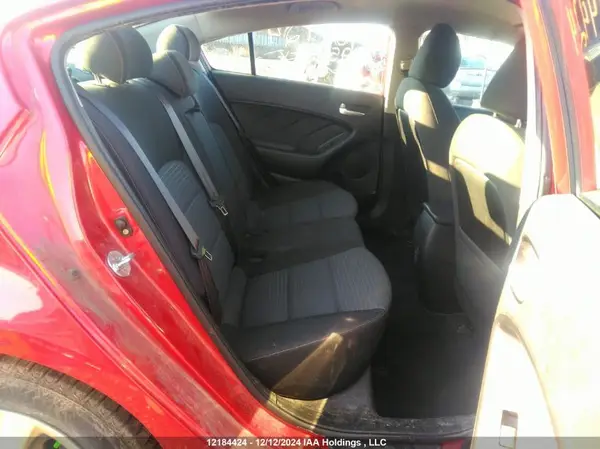 3KPFL4A71HE095191 2017 KIA FORTE - Image 8