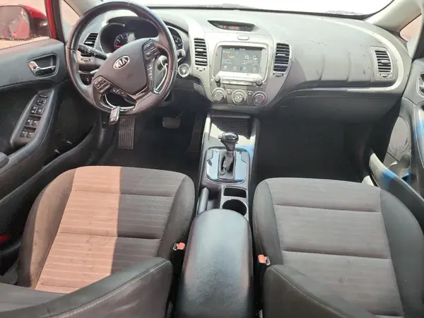 3KPFL4A71HE099712 2017 KIA FORTE - Image 8