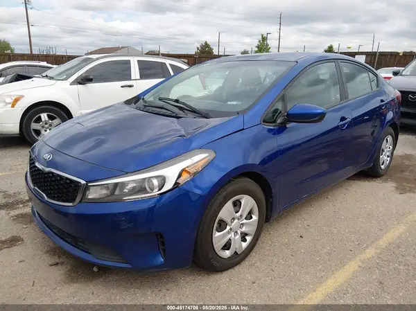 3KPFL4A71HE100891 2017 KIA FORTE - Image 2