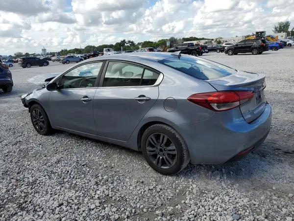 3KPFL4A71HE112524 2017 KIA FORTE - Image 2
