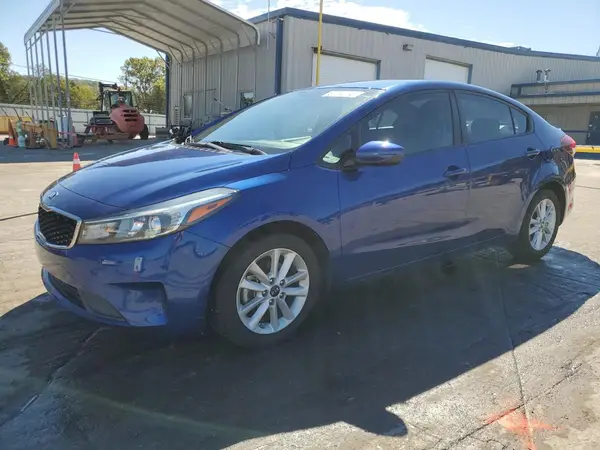 3KPFL4A71HE112796 2017 KIA FORTE - Image 1