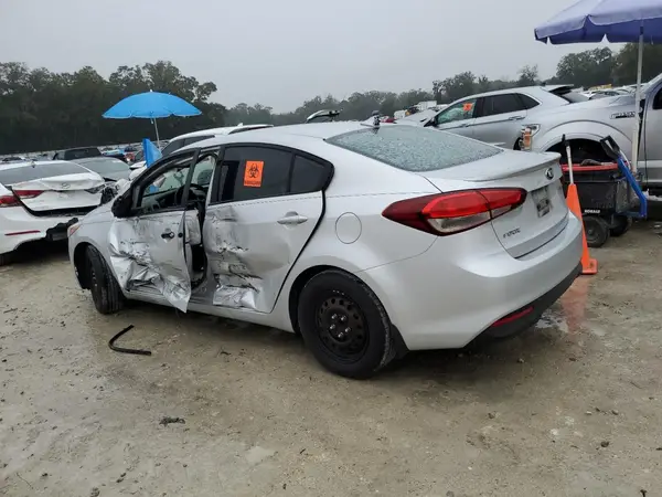 3KPFL4A71HE113186 2017 KIA FORTE - Image 2