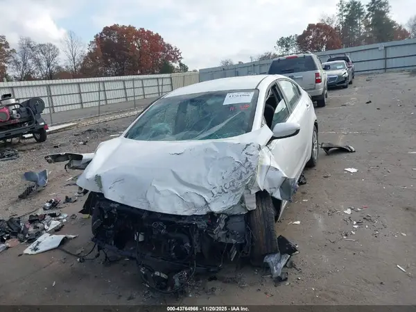 3KPFL4A71HE119683 2017 KIA FORTE - Image 2