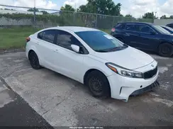 3KPFL4A71HE122826 2017 KIA FORTE