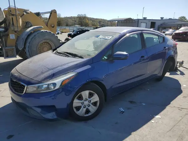 3KPFL4A71HE123958 2017 KIA FORTE - Image 1