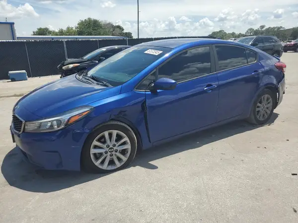 3KPFL4A71HE131834 2017 KIA FORTE - Image 1