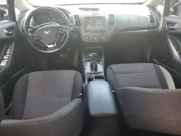 3KPFL4A71HE131834 2017 KIA FORTE - Image 8