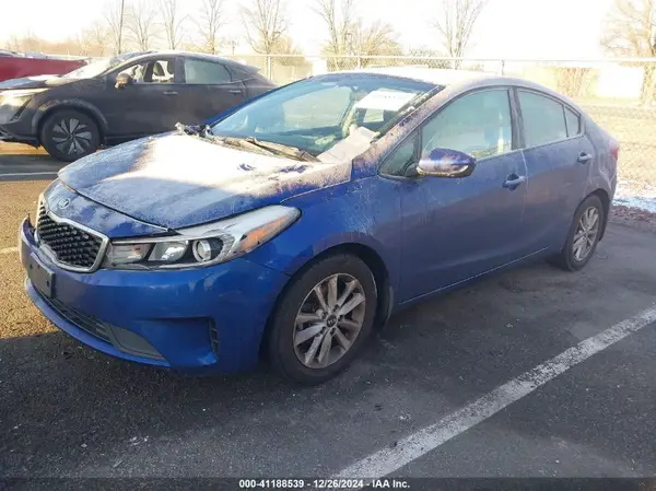 3KPFL4A71HE140744 2017 KIA FORTE - Image 2