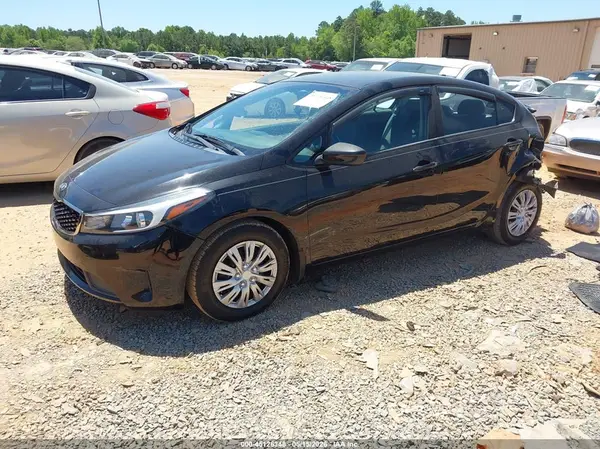 3KPFL4A71HE143496 2017 KIA FORTE - Image 2