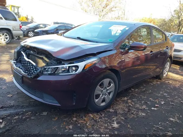 3KPFL4A71HE145667 2017 KIA FORTE - Image 2