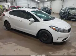 3KPFL4A71HE156247 2017 KIA FORTE