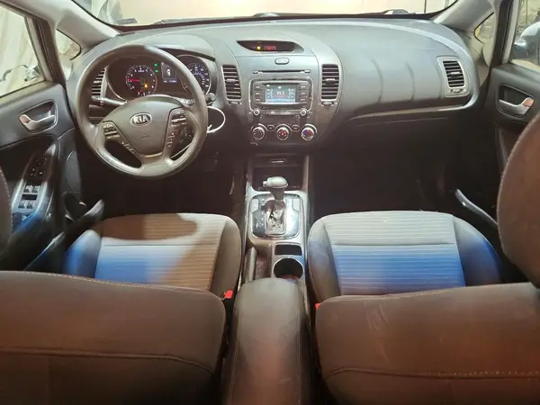 3KPFL4A71JE168954 2018 KIA FORTE - Image 8