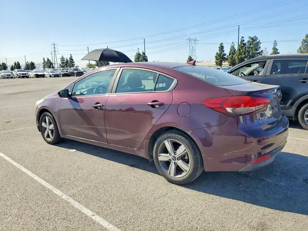 3KPFL4A71JE172292 2018 KIA FORTE - Image 2