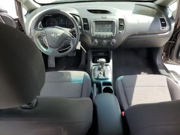 3KPFL4A71JE172342 2018 KIA FORTE - Image 8