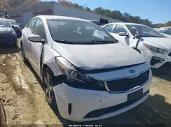 3KPFL4A71JE172728 2018 KIA FORTE