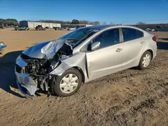 3KPFL4A71JE176388 2018 KIA FORTE