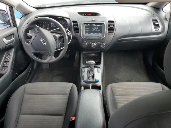 3KPFL4A71JE179615 2018 KIA FORTE - Image 8
