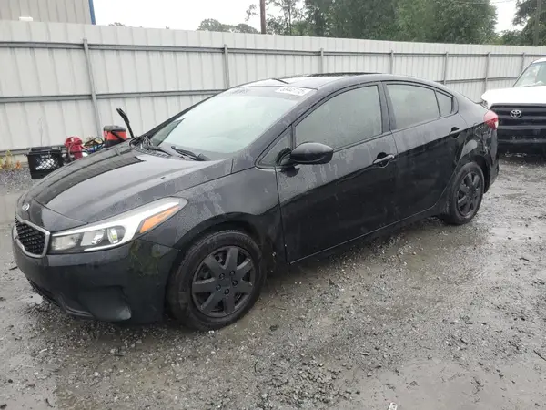 3KPFL4A71JE190629 2018 KIA FORTE - Image 1