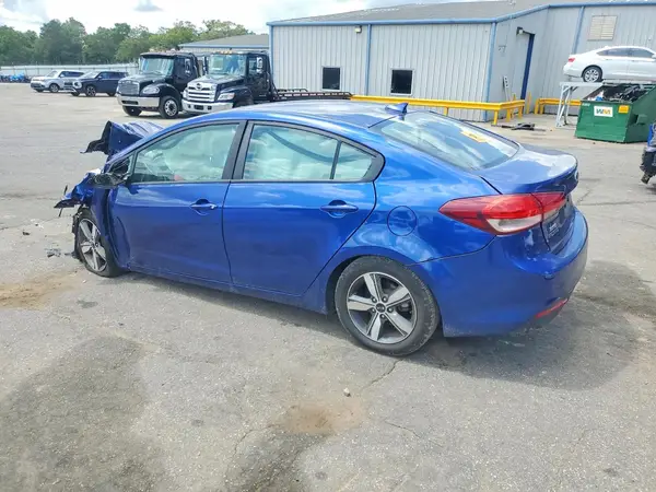 3KPFL4A71JE193157 2018 KIA FORTE - Image 2